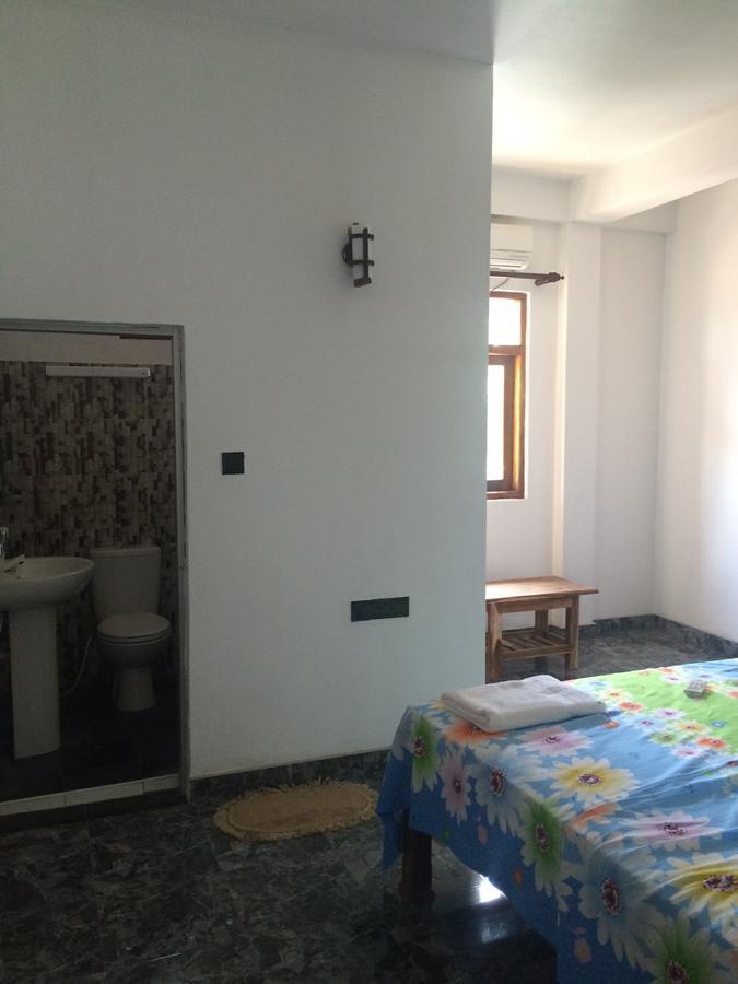Hotel Athina & Restaurant Chilaw Zewnętrze zdjęcie